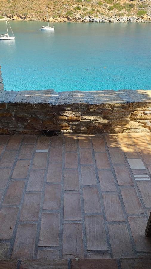 Spathi  Waterfront Villa מראה חיצוני תמונה